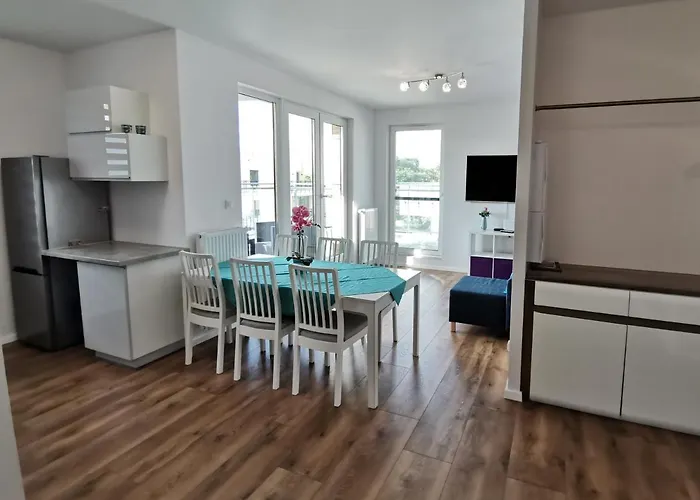 Nowoczesny, Rodzinny Z Widokiem Na Morze